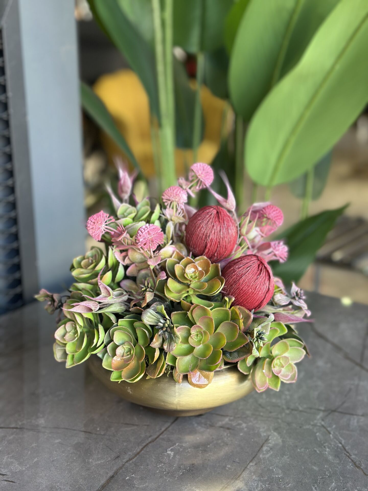 Yapay Çiçek Tanzimli Küçük Yassı Vazo Eskitme