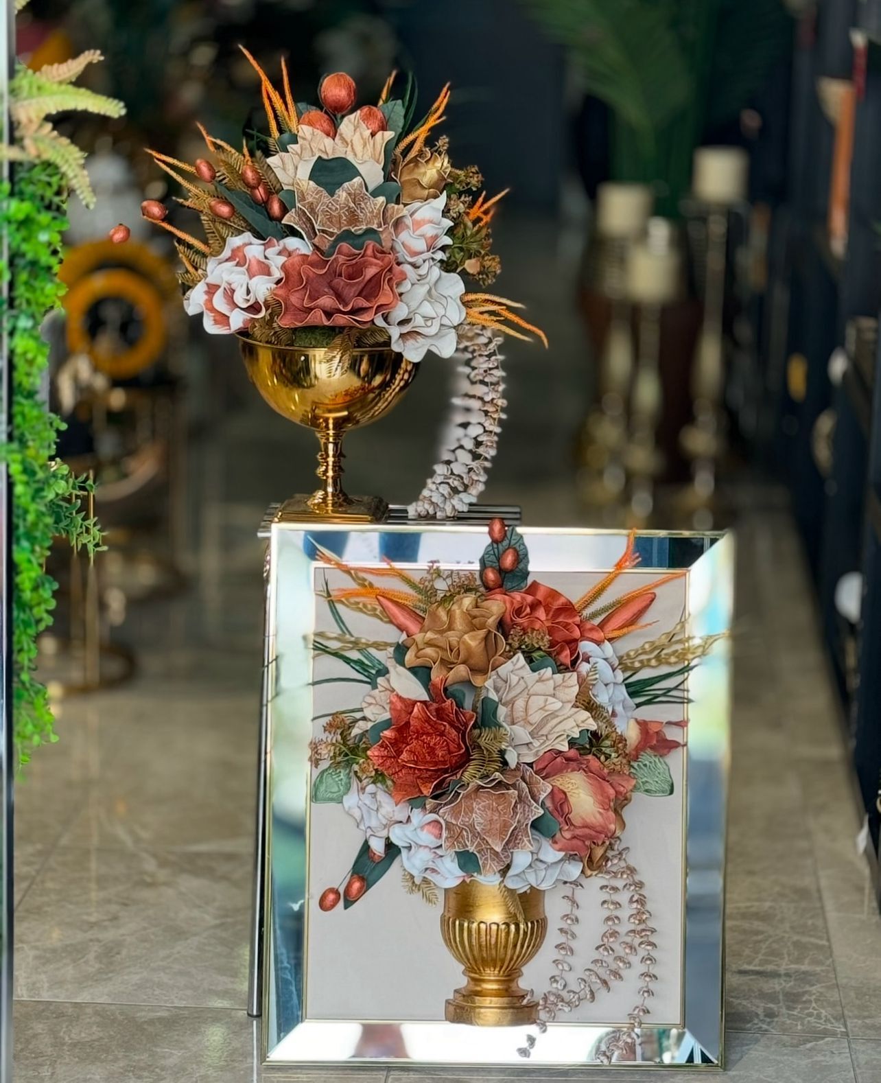 Lateks Çiçekli & Aynalı Gold Tablo No:37 (Sadece Tablo Fiyatıdır)