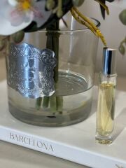 Beş Dal Yapay Orkideli Cam Vazo