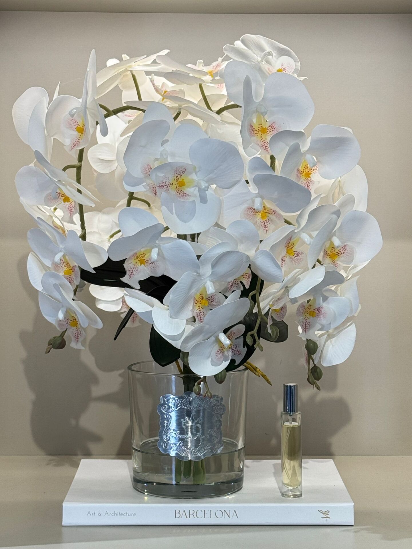 Beş Dal Yapay Orkideli Cam Vazo