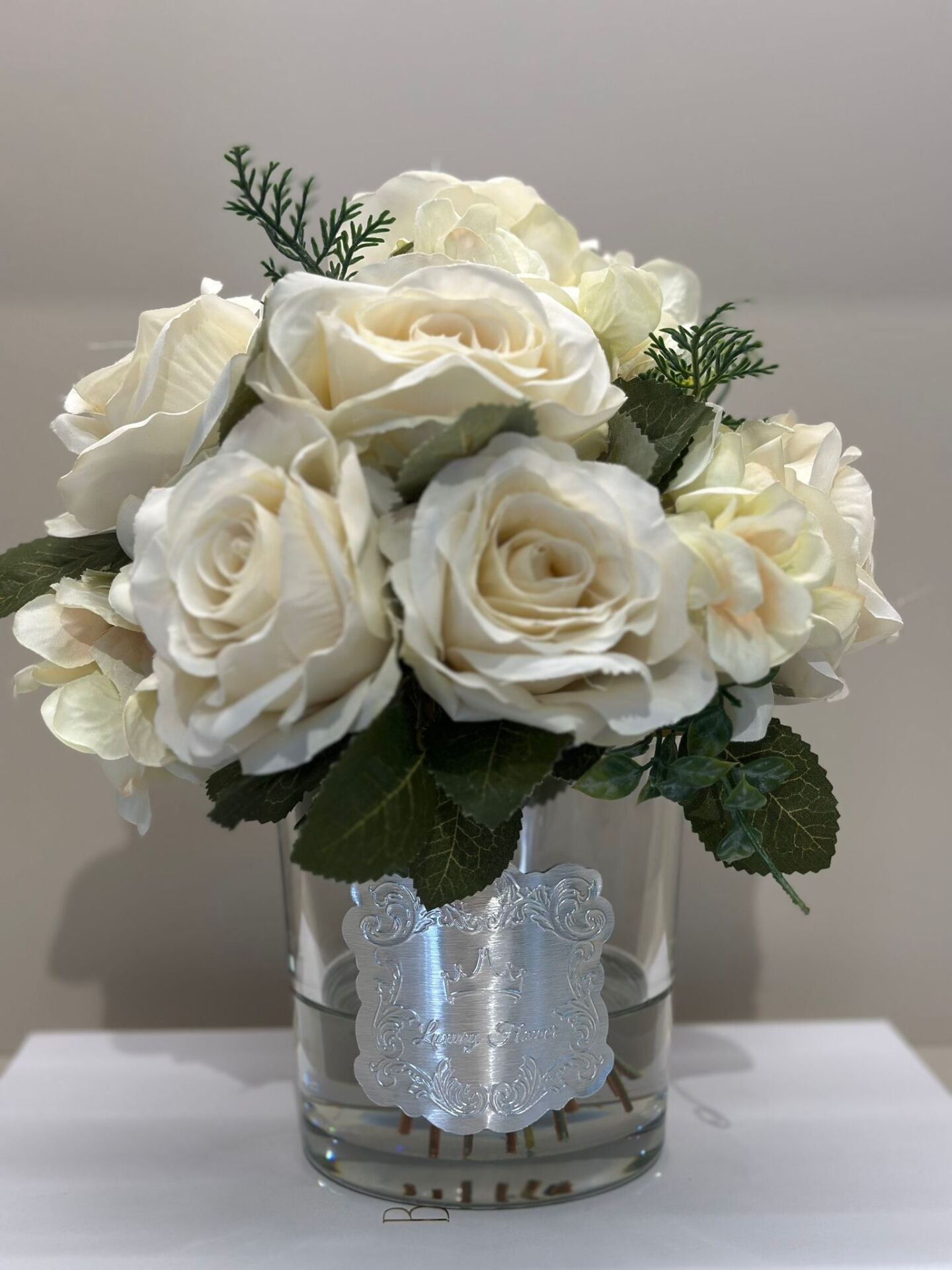 Güllü Lüks Vazo Orta Boy