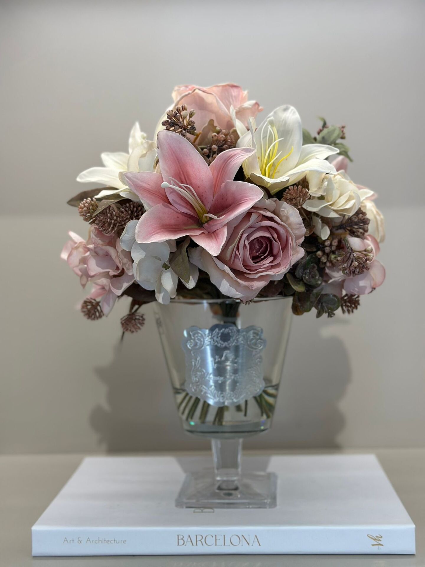 Güllü Ayaklı Lüx Vazo Orta Boy