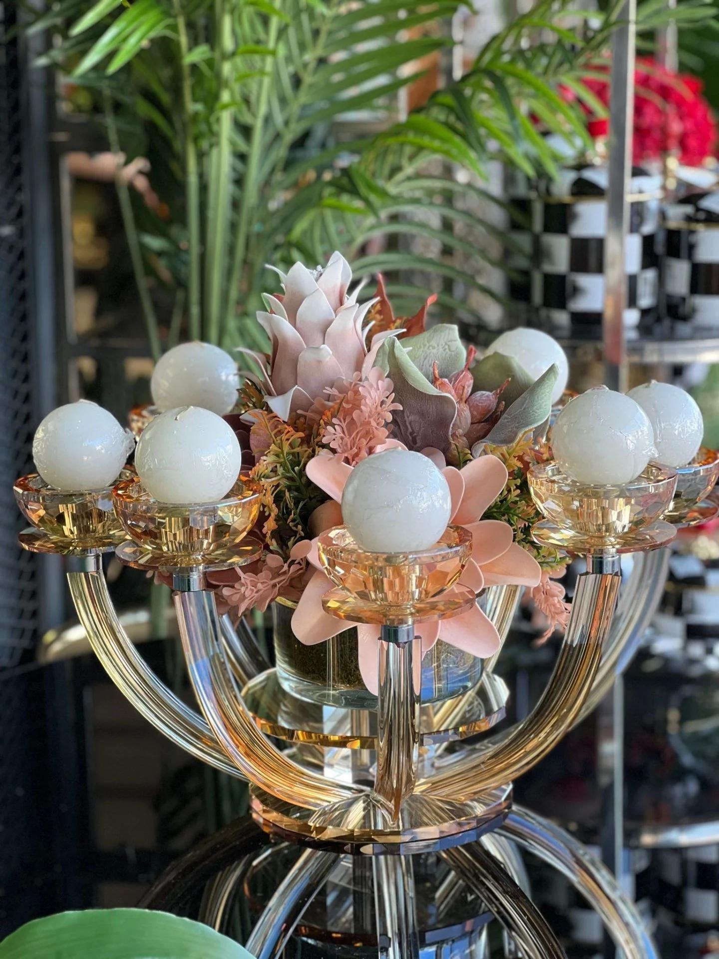 8 Kollu Bal Renk Kristal Şamdan & Çiçek Tanzimli Vazo