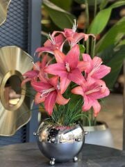 Yapay Pembe Lilyumlu Gümüş Zımba Vazo